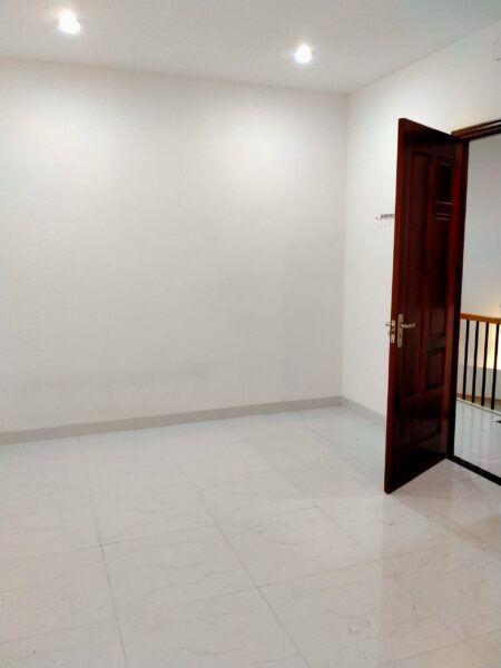 4 căn hộ liền kề 3 tầng kiệt Hoàng Hoa Thám, 190mv, 17ty