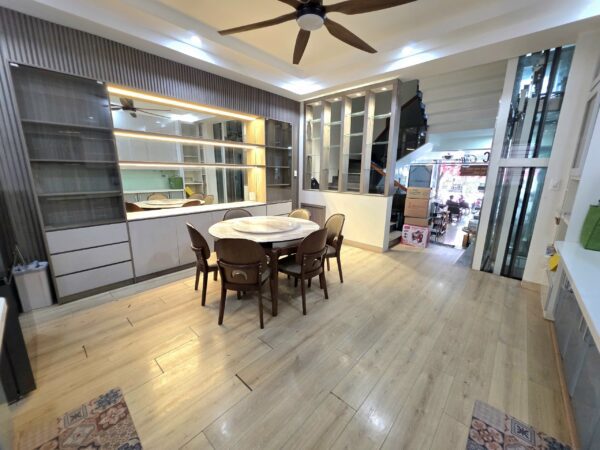 Nhà 4 tầng mặt tiền Tiểu La, 80mv, 15ty