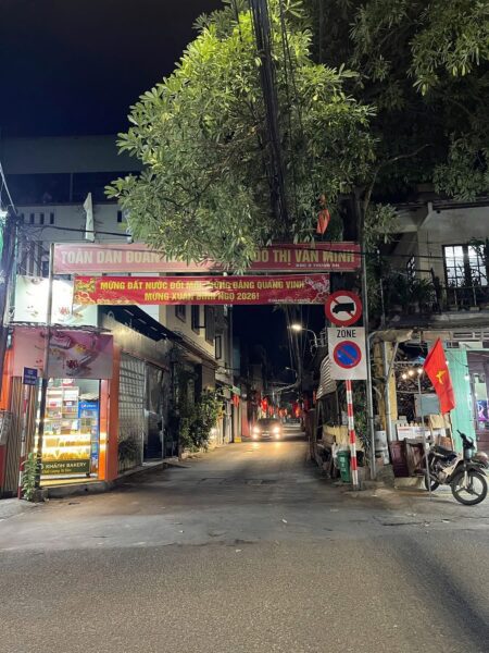 Cho thuê nhà kiệt ô tô Nguyễn Phước Nguyên 168mv, 12tr