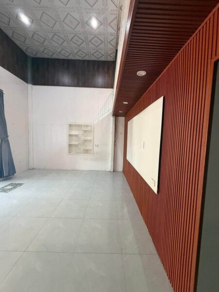 Nhà kiệt ô tô Phan Văn Định 70mv, 2ty150