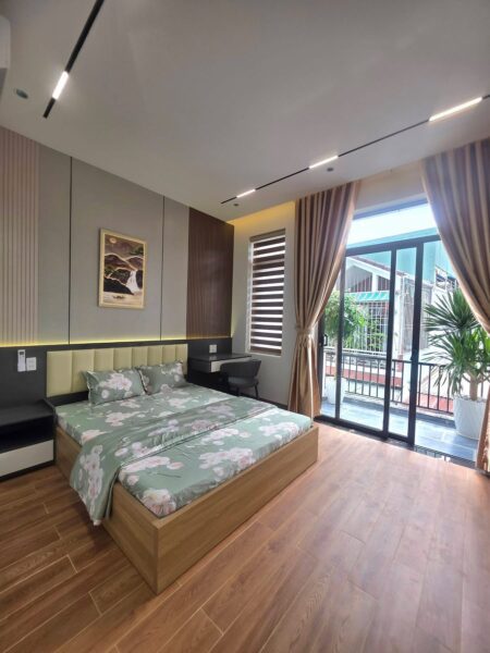 Nhà 3 tầng kiệt ô tô Hoàng Văn Thái 64mv, 5250