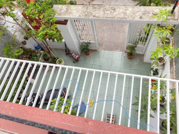 Nhà 3 tầng mặt tiền Hoà Minh 74mv, 6800