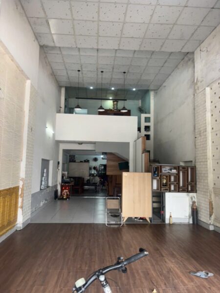Nhà mê lửng mặt tiền Phạm Hùng 6750