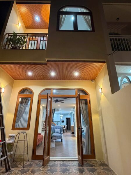 Nhà 2 tầng kiệt ô tô Hoàng Diệu 97mv, 6990