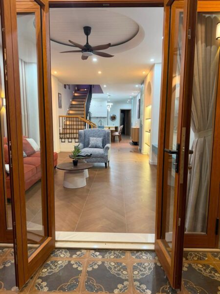 Nhà 2 tầng kiệt ô tô Hoàng Diệu 97mv, 6990
