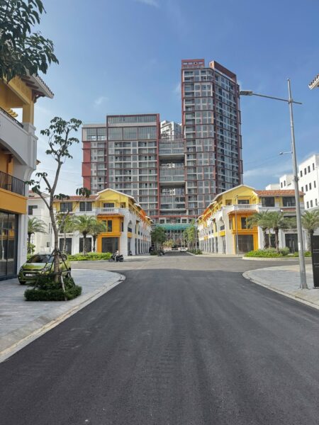 Nhà 3 tầng mặt tiền Trần Hưng Đạo 108mv, 23ty