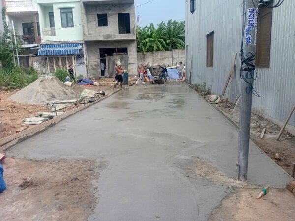 Đất kiệt ô tô Trần Đình Nam, 80mv, 2850