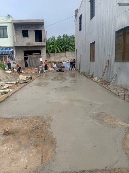 Đất kiệt ô tô Trần Đình Nam, 80mv, 2850