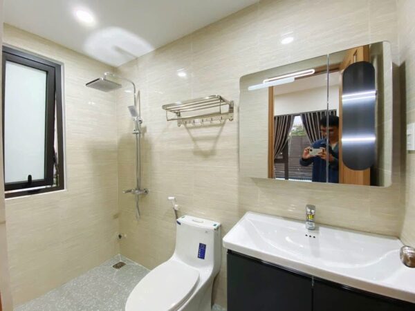 Cho thuê nhà 3 tầng kiệt ô tô Nguyễn Phước Nguyên 65mv, 19tr