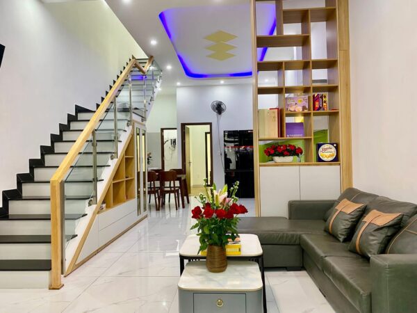Cho thuê nhà 3 tầng kiệt ô tô Trần Văn Dư 29tr