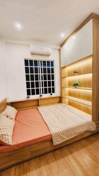 Nhà 2 tầng kiệt Phạm Văn Nghị 28mv, 2ty5