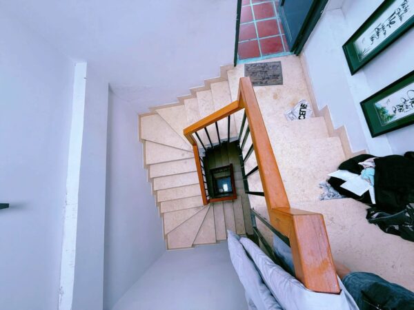 Nhà 3 tầng rưỡi kiệt Hàm Nghi 40mv, 4200