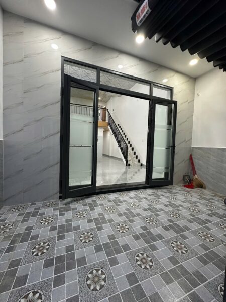 Nhà mê lửng kiệt ô tô Hoàng Minh Thảo 83mv, 3500