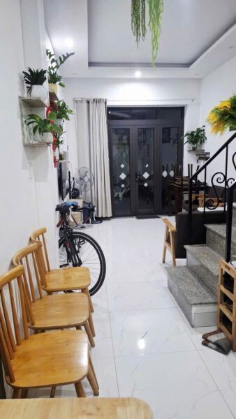 Nhà 3 tầng kiệt nguyễn văn linh 26mv, 3250