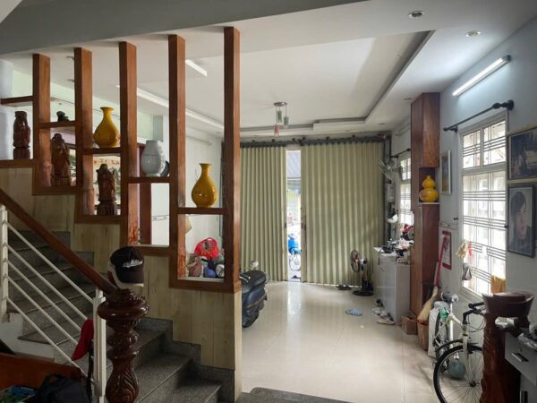 Nhà 3 tầng 2 mặt tiền Núi Thành 82mv, 13ty2