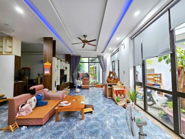 Nhà 2 tầng kiệt ô tô Tôn Đản 86mv, 3350