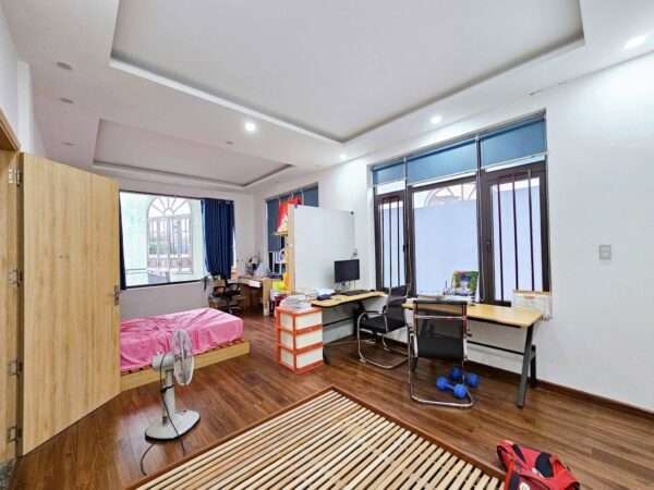 Nhà 2 tầng kiệt ô tô Tôn Đản 86mv, 3350