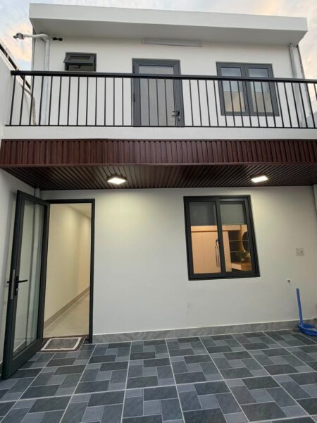 Nhà mê lửng kiệt Tôn Đức Thắng 120mv, 4750