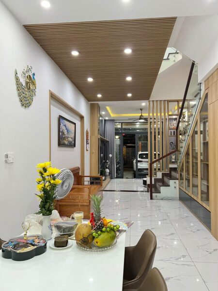 Nhà 3 tầng kiệt ô tô CMT8 113mv, 16tr5