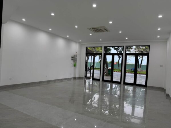 Nhà 5 tầng 2 mặt tiền Hoàng Thị Loan 20ty6
