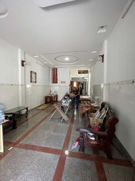 Cho thuê nhà 3 tầng mặt tiền Sơn Thủy Đông 30tr