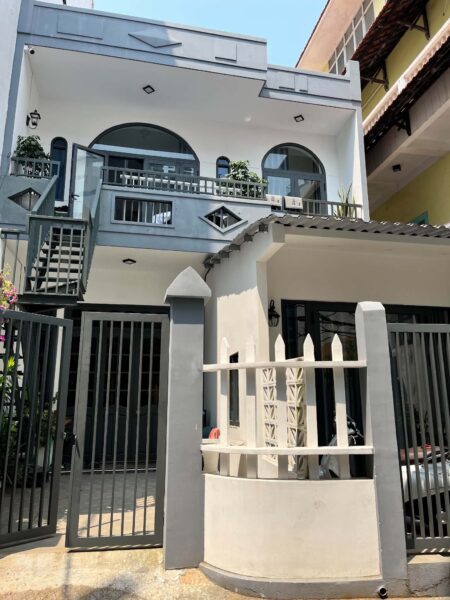Nhà kiệt ô tô Trần văn Dư 110mv, 22tr