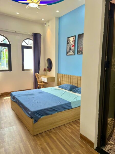 Cho thuê nhà 3 tầng kiệt Ông ích khiêm 80mv, 15tr