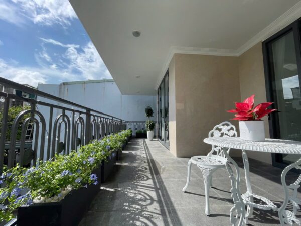 Villa 3 tầng kiệt ô tô Lương Thế Vinh 365mv, 37ty5