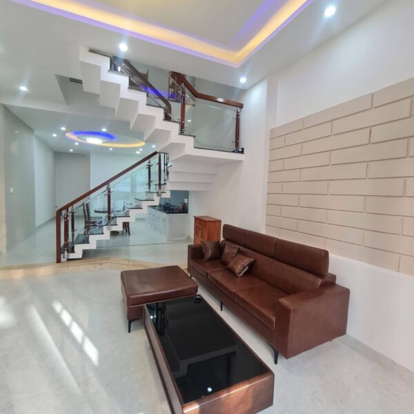 Nhà 3 tầng mặt tiền Phan Huy Ôn, 67mv, 10ty5