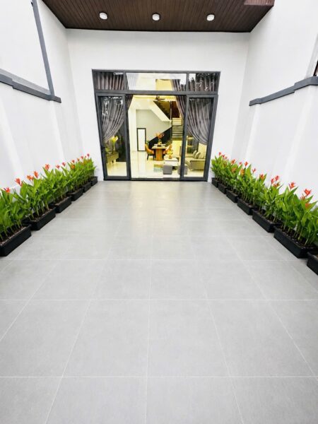 Nhà 2 tầng mặt tiền Nguyễn Thuật 125mv, 7800