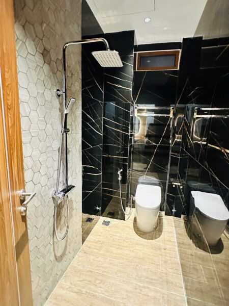 Nhà 3 tầng kiệt Hoàng Diệu 53mv, 5650