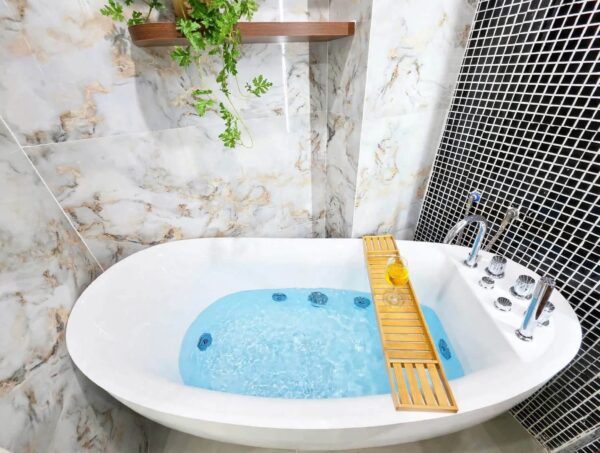 Villa 3 tầng mặt tiền Cô Bắc 61mv, 11ty450