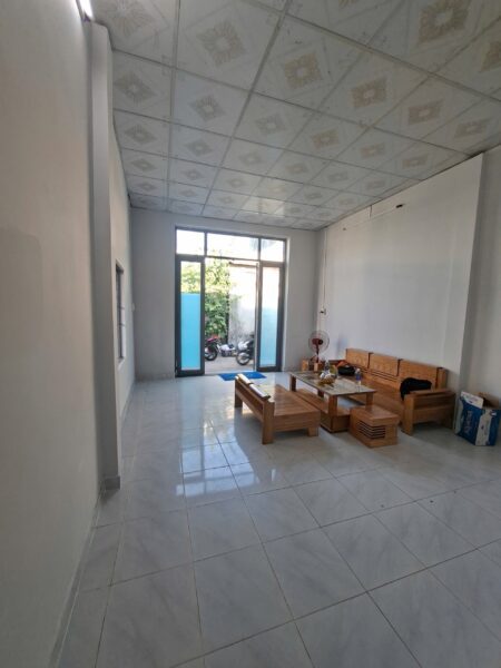 Nhà 2 mặt kiệt ô tô Âu Cơ 92mv, 3450