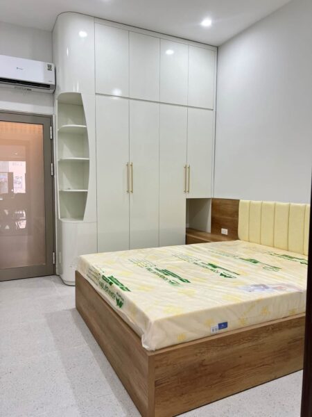 Nhà 3 tầng kiệt ô tô Lê Duẩn 87mv, 5800