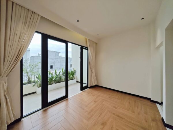 Cho thuê nhà 3 tầng kiệt Hà Huy Tập 100mv, 35tr