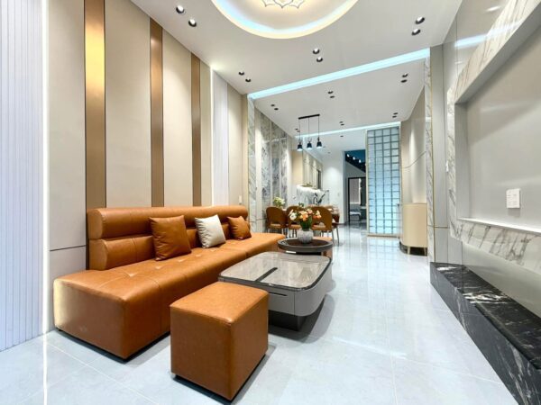 Cho thuê nhà 3 tầng kiệt ô tô Lê Độ 25tr