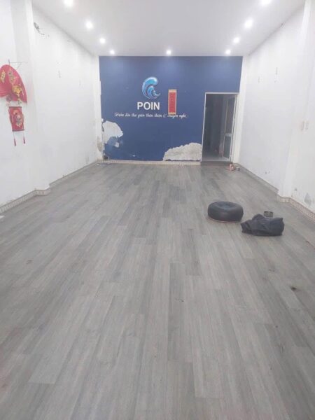 Cho thuê nhà 2 tầng mặt tiền Yên Thế 140mv, 15tr