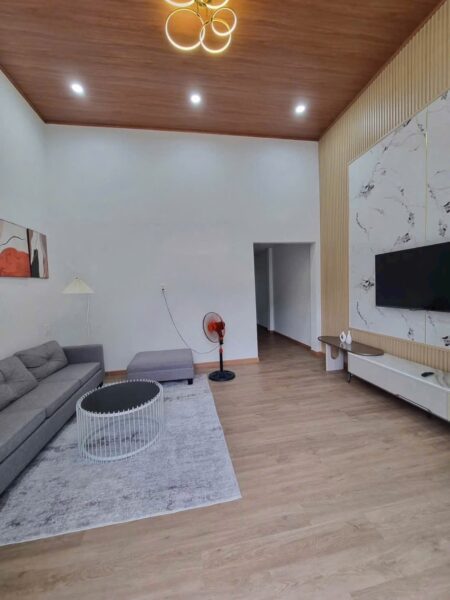 Nhà mặt tiền Nại Hiên Đông, 65mv, 5900
