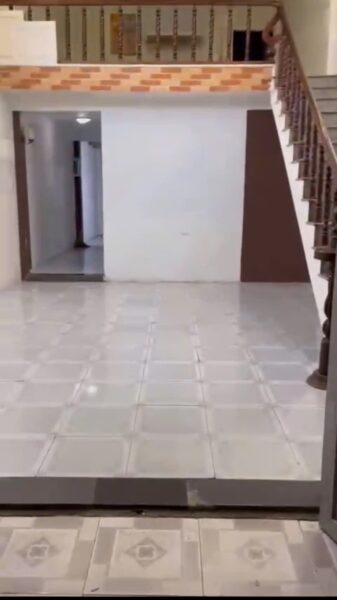 Nhà mê lửng mặt tiền Nại Hiên Đông, 5350