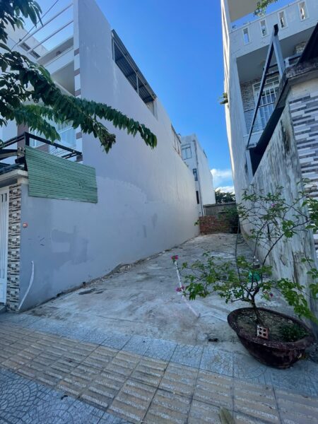 Đất mặt tiền Nguyễn Thượng Hiền, 90mv, 6250