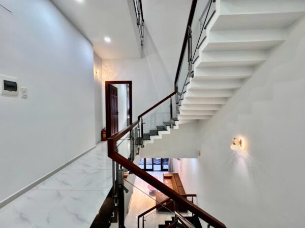 Cho thuê nhà 3 tầng kiệt ô tô Nguyễn Văn Thoại 45tr