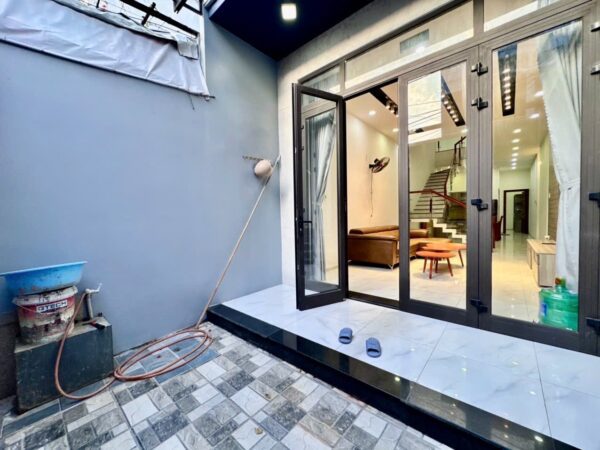 Cho thuê nhà 3 tầng kiệt ô tô Nguyễn Văn Thoại 45tr