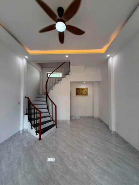 Cho thuê nhà 3 tầng mặt tiền Điện Biên Phủ 26tr